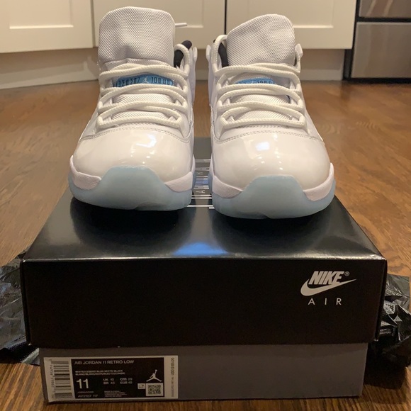 NWT AIR JORDAN 11 RETRO LOW SIZE 11 - Picture 5 of 6